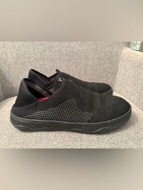 Vionic Sage Rx Black Recovery Slip-On Sneaker